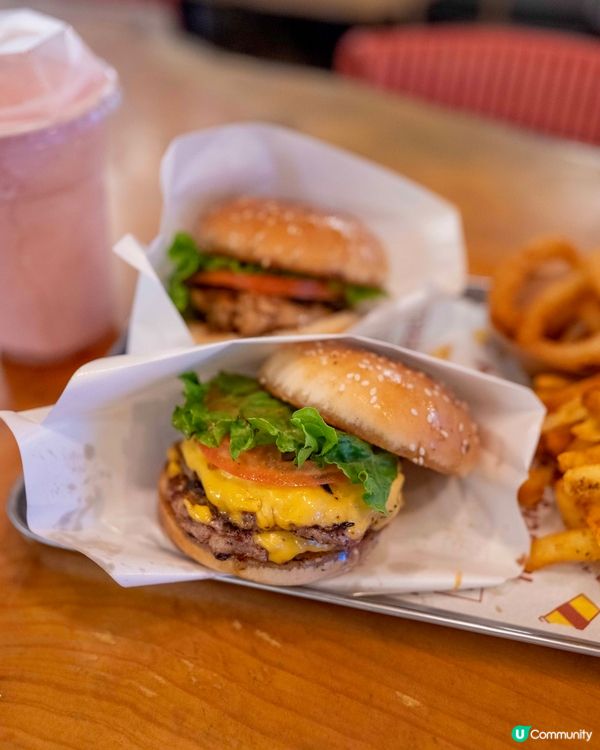 大尾督新發現😋 牛肉芝士包勁香口！