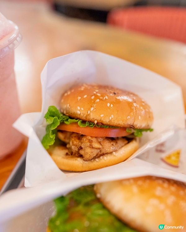 大尾督新發現😋 牛肉芝士包勁香口！