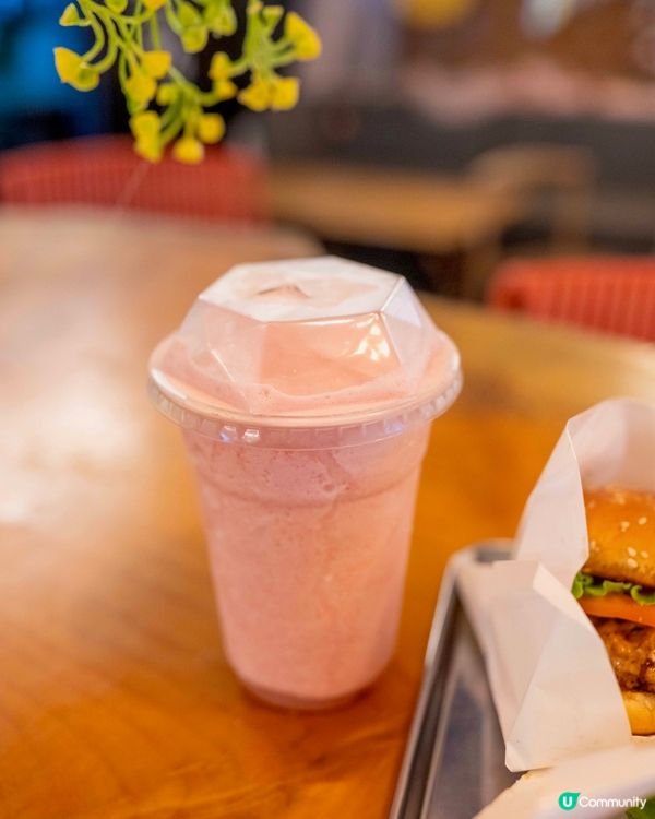 大尾督新發現😋 牛肉芝士包勁香口！