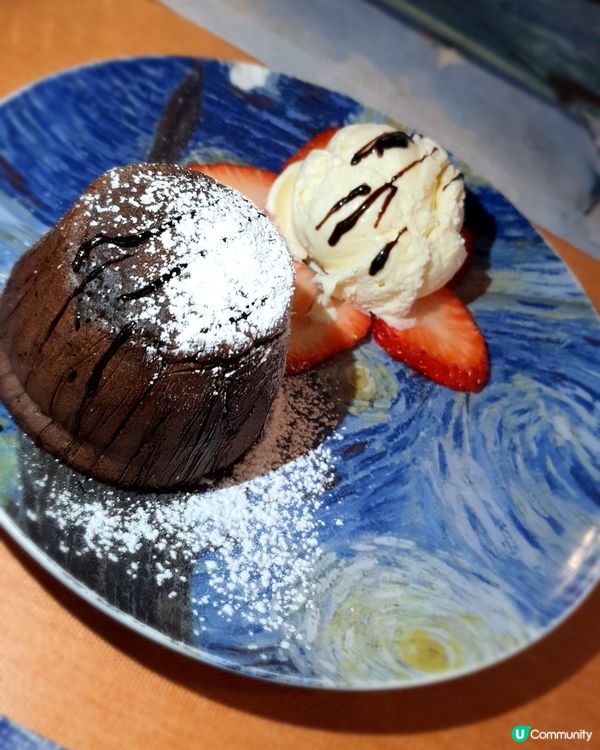 銅鑼灣藝術餐廳打卡 🎨🖼️