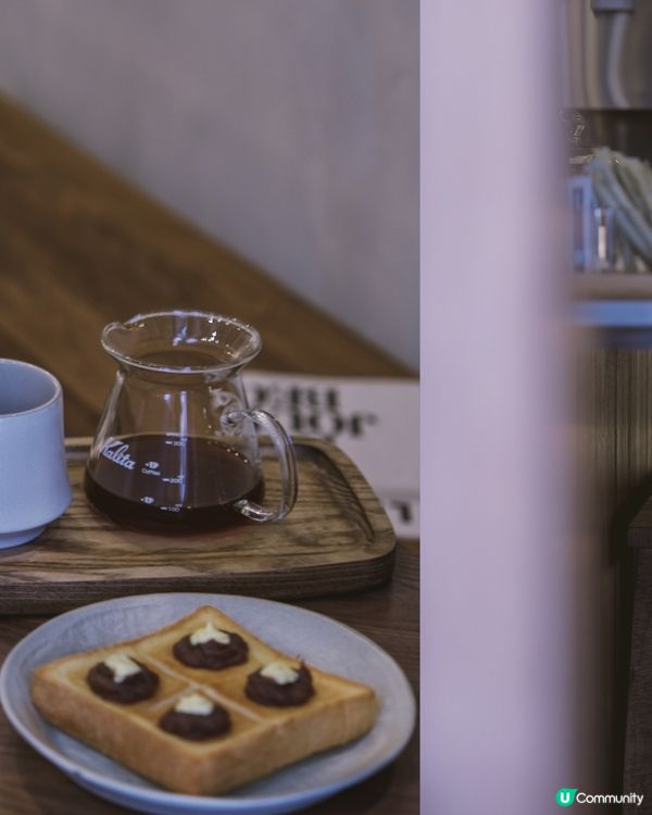 Cute coffee shop in peel st 