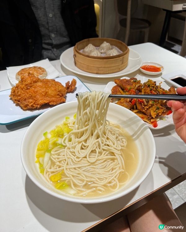 ʚ♡ 茶餐廳與大排檔的結合 • 晶百合 ♡ɞ