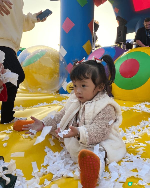 西九個Big bounce真係好好玩啊!! 個女玩咗粒幾鐘玩...