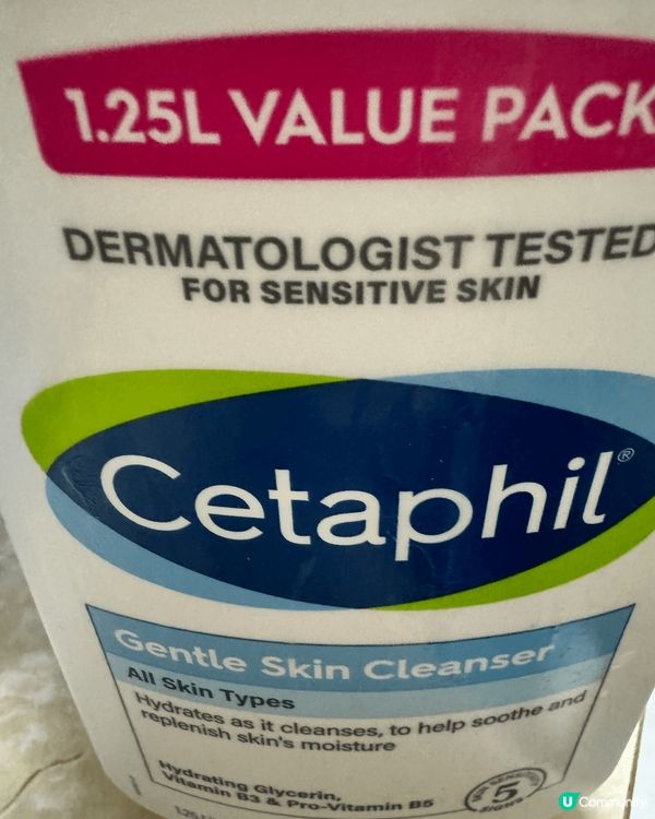 用舒特膚洗面，乾燥天氣使用時特別保濕。