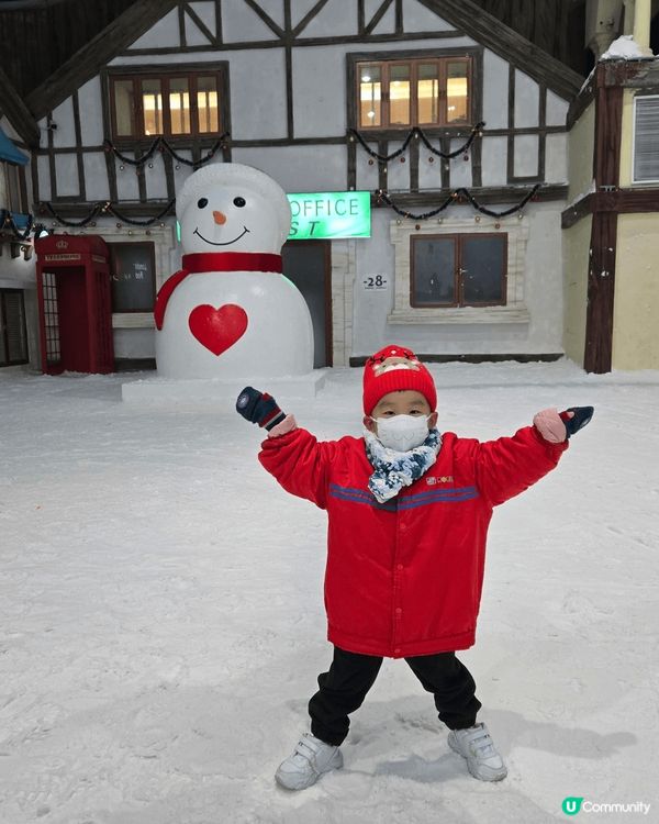 聖誕同正正玥玥返左深圳，去世界之窗玩，估唔到入面有個冰雪天地...