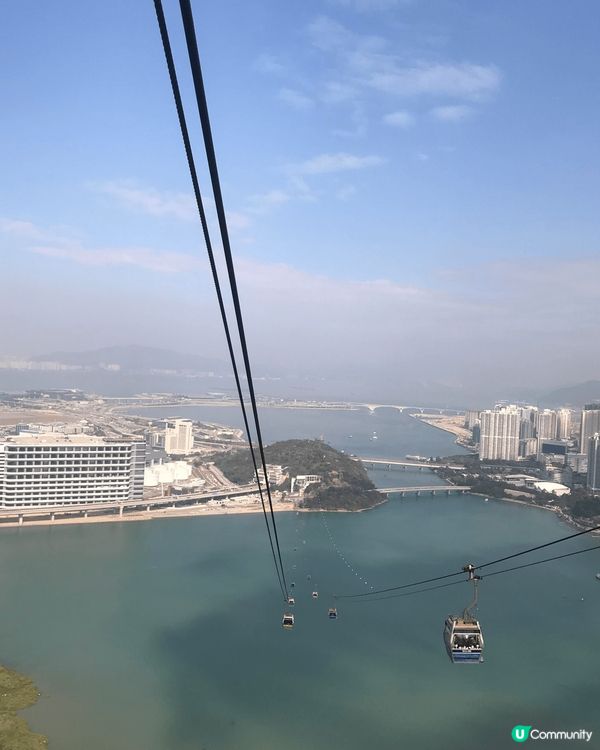 位於昂坪的打卡熱點，是一個很不錯的旅遊地方！乘搭360的纜車...