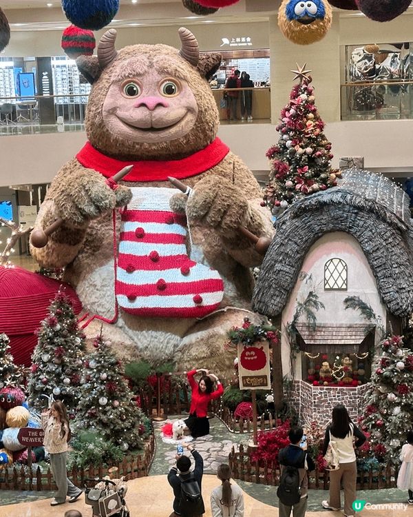 聖誕打卡熱點係太古廣場，太古廣場入邊有好多位置都有聖誕佈置，...
