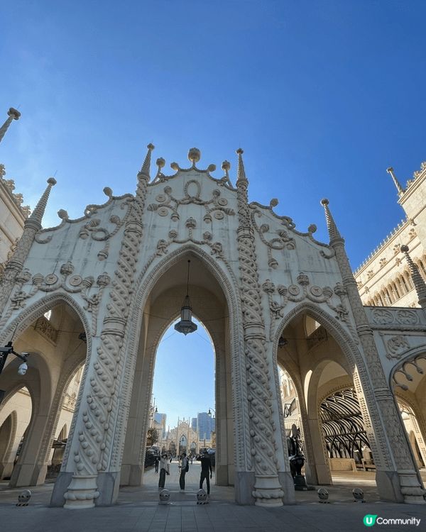 位於珠海橫琴嘅勵駿龐都廣場，無論朝早定夜晚打卡都一流，很有歐...