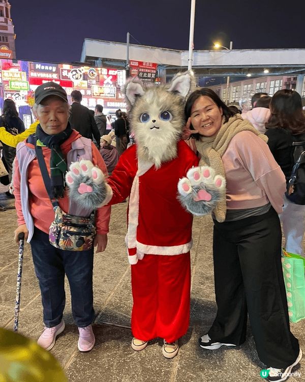 聖誕難得同媽媽去打卡，去左好多商場影相，包括尖沙咀1881 ...