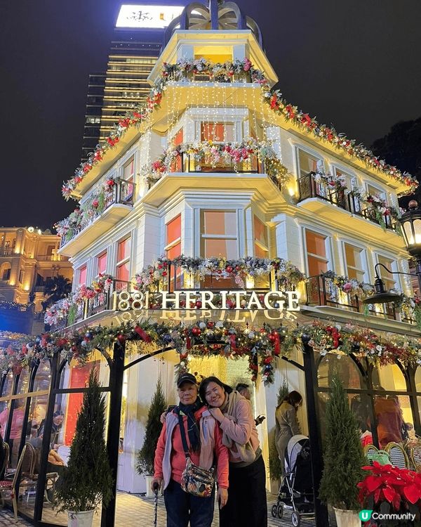 聖誕難得同媽媽去打卡，去左好多商場影相，包括尖沙咀1881 ...