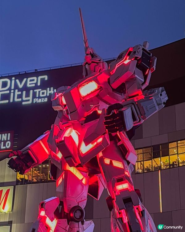 台場打卡必訪！1:1 獨角獸高達變形秀 + 高達旗艦店