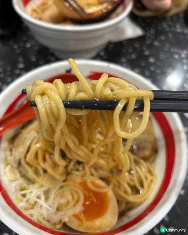 荃灣人氣拉麵🍜  特盛魚介豚骨拉麵，滿足你嘅胃！