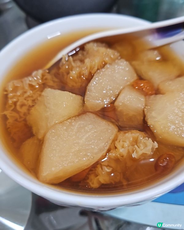 冰糖雪耳燉雪梨