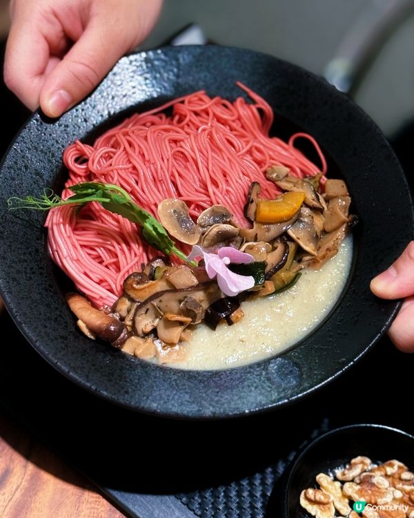 灣仔素食新寵🌱 簡約心寧治癒空間！看書好地方！食物打卡！