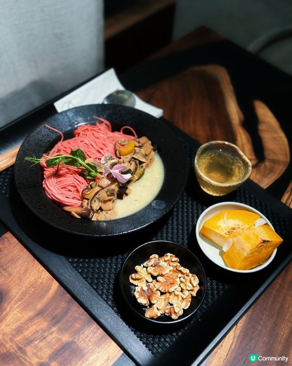 灣仔素食新寵🌱 簡約心寧治癒空間！看書好地方！食物打卡！