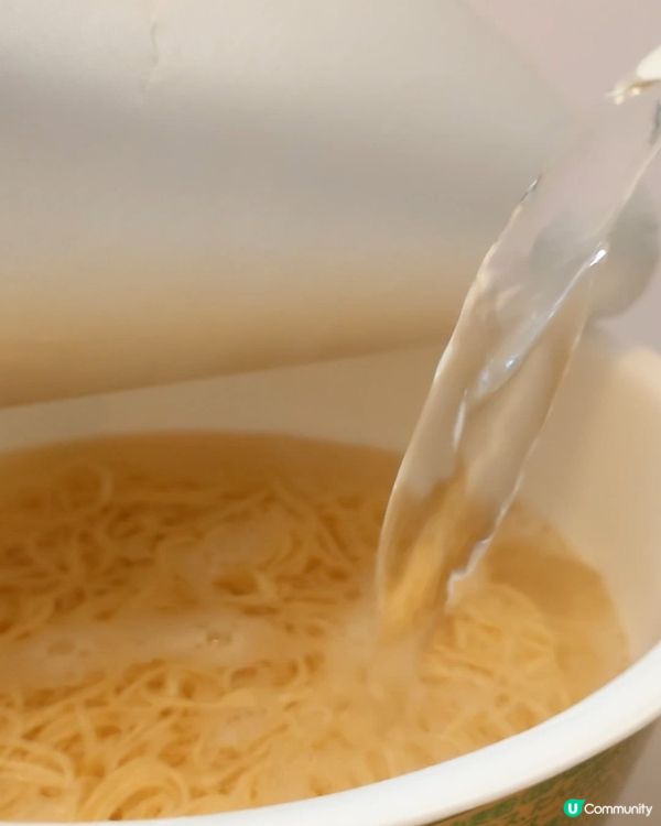 🍜【幾十蚊嘅一蘭杯麵｜誠實評測｜係咪真係有咁好食？】