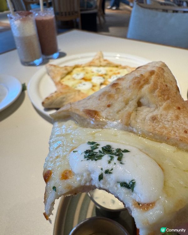 歎塊 pizza . 放 半天假 