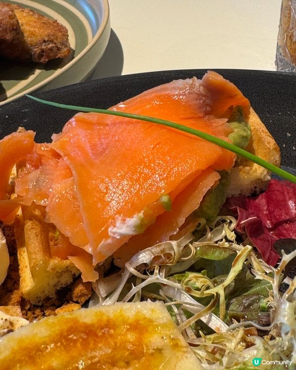 歎塊 pizza . 放 半天假 