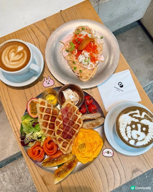 出色開心果流心芝士巴斯克蛋糕💚 靚靚拉花咖啡☕️