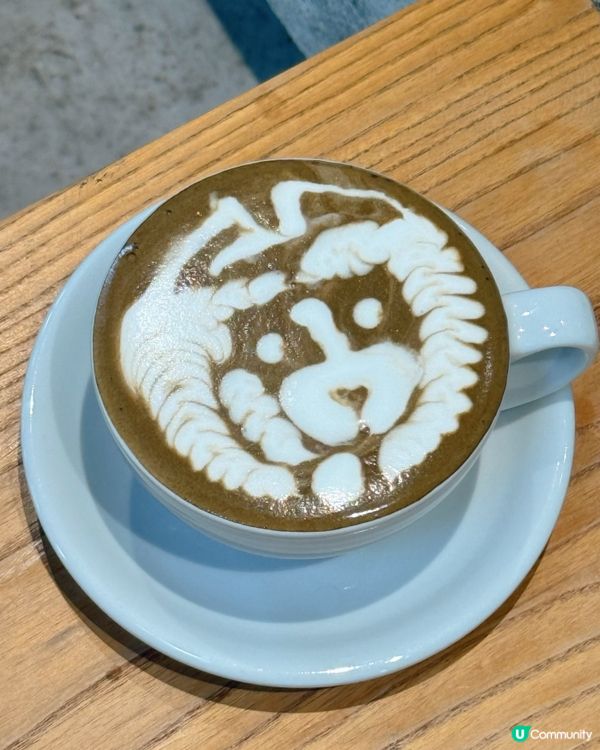 出色開心果流心芝士巴斯克蛋糕💚 靚靚拉花咖啡☕️