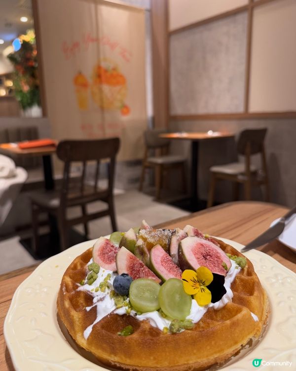 Terrace in seaside（銅鑼灣）