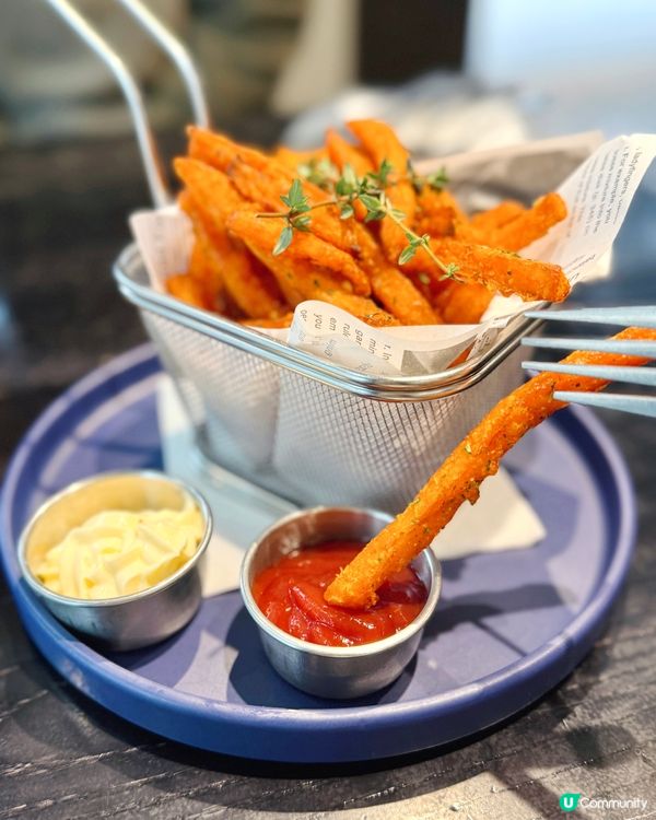 上環法式黑白簡約風格Cafe☕️