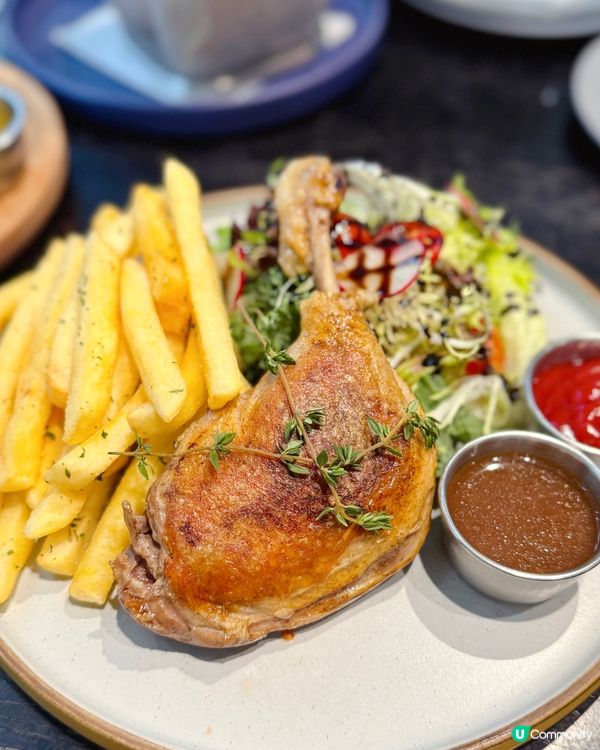 上環法式黑白簡約風格Cafe☕️