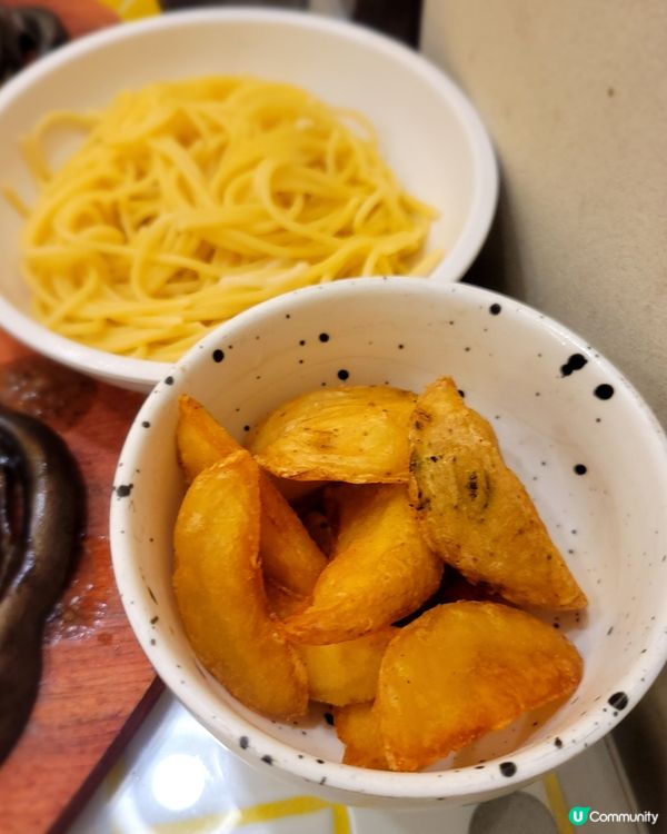 ##  小點角落鐵板餐抵食到爆💥