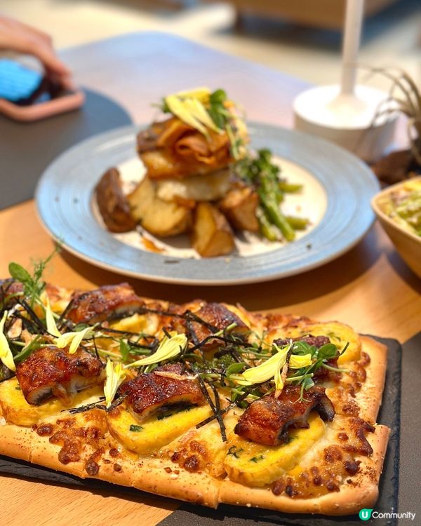 空間感Max❤️‍🔥啟德六千呎簡約風cafe🌿鰻魚Pizza必食