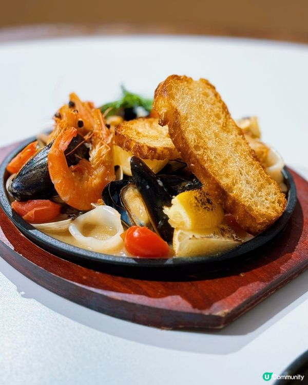 啟德體育園新餐廳打卡 🏀😋必試窩夫！pizza超足料！