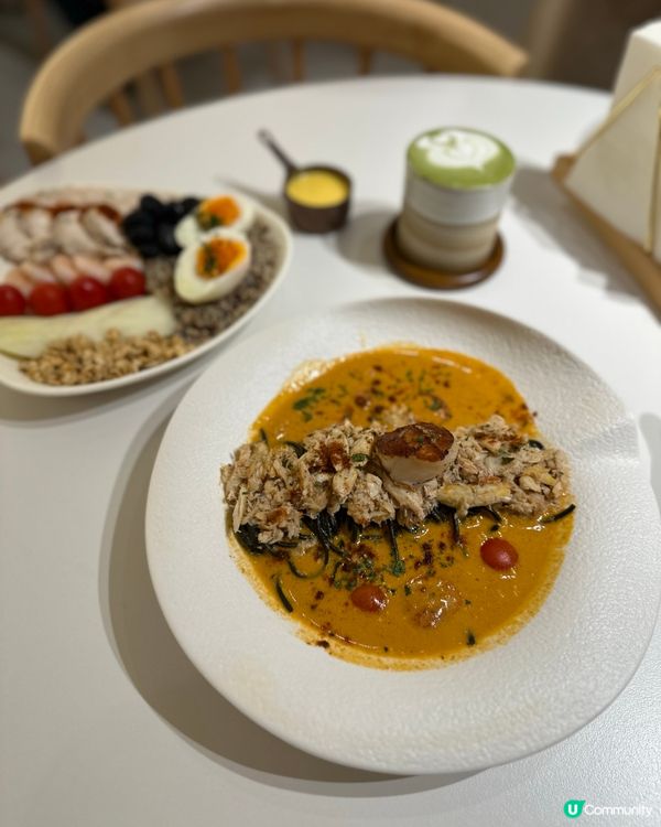 食特色意粉嘅Rosie 