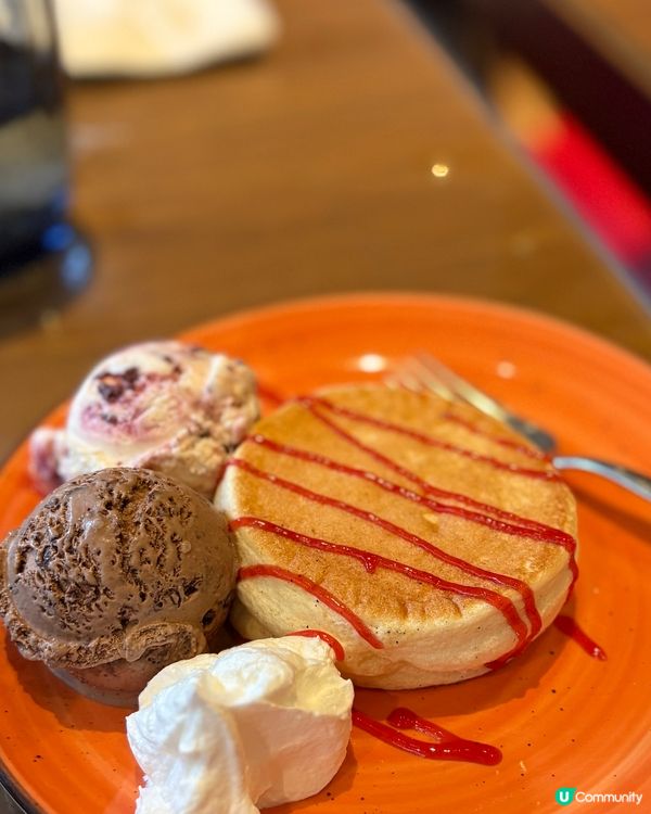 士多啤梨主題嘅自助餐💕🍱🍓🍓