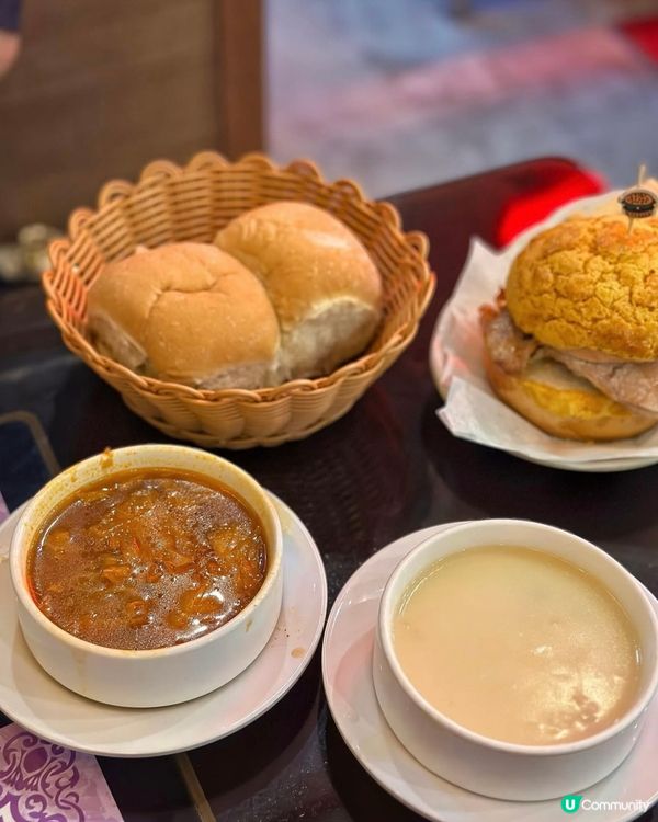 金翠茶記懷舊風 ☕️  抵食夾大件😋