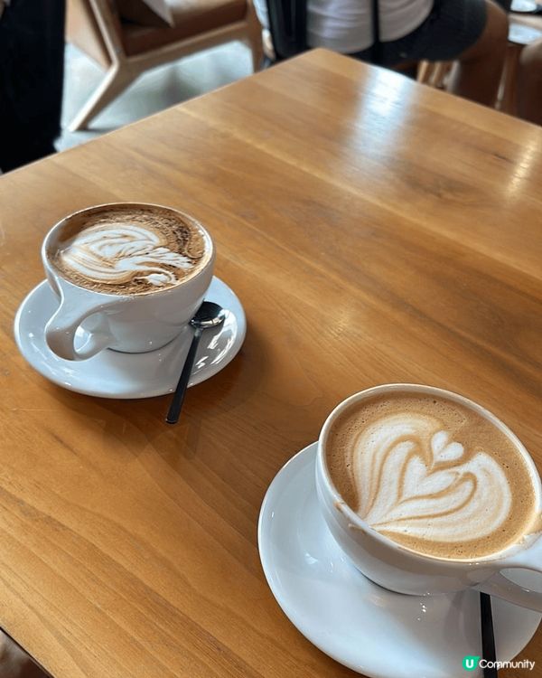 去到外國都係要飲咖啡, 去旅行都要係CAFE chill下享...