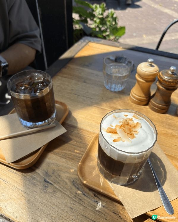 去到外國都係要飲咖啡, 去旅行都要係CAFE chill下享...