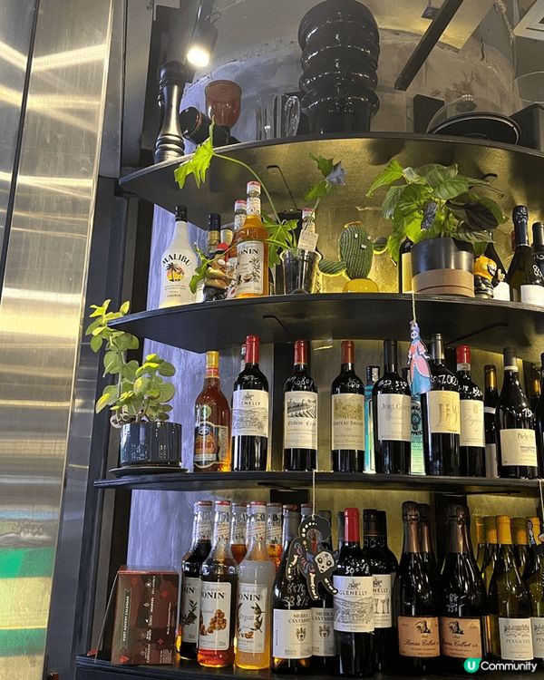 位於佐敦逸東酒店入面的墨西哥餐廳mobin ，環境十分適合親...