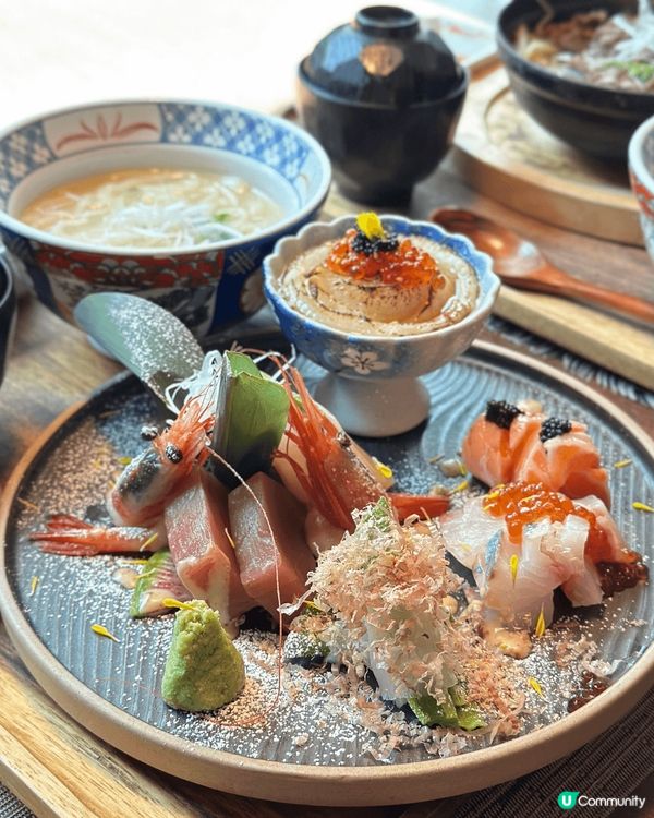 位於銅鑼灣渣甸坊嘅申子居酒屋環境氣氛唔錯，設有卡位坐得舒服，...