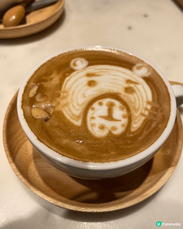 圖一 在咖啡廳吃的下午茶 點了杯cappuccino , 好...
