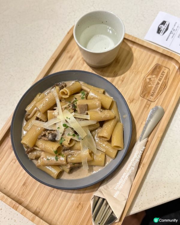 觀塘工廈樓上 cafe 💕 橫街窄巷 ☕️ 嘆個悠閒午餐