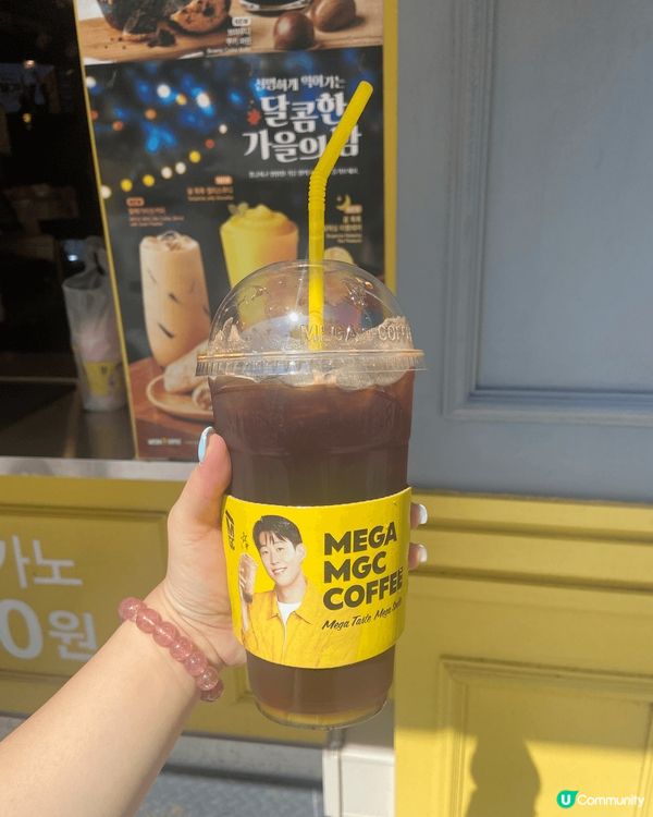 第一次到韓國喝Mega Coffee，價錢相當便宜，絕對適合...