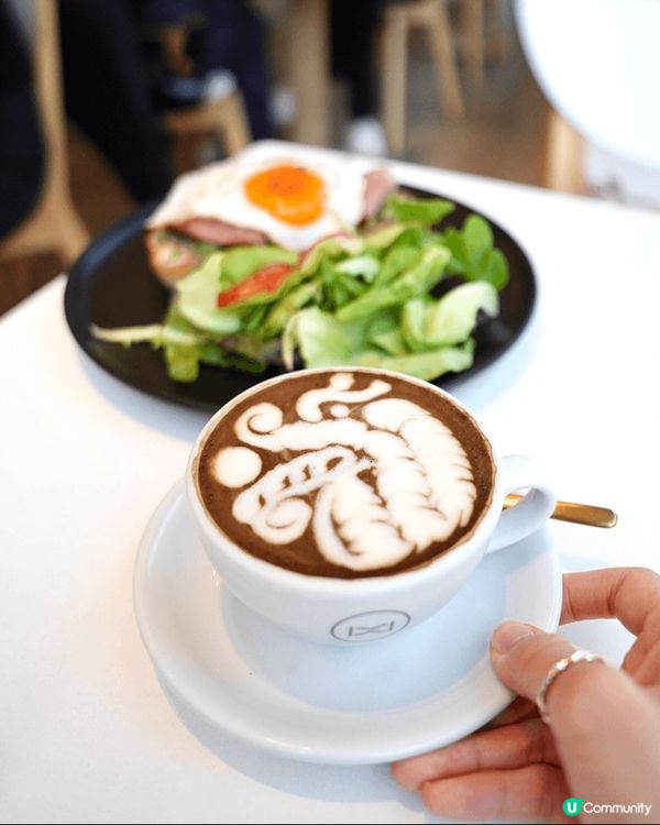 以上都是個人到不同cafe喝到的拉花飲品，為我留下深刻的印象...