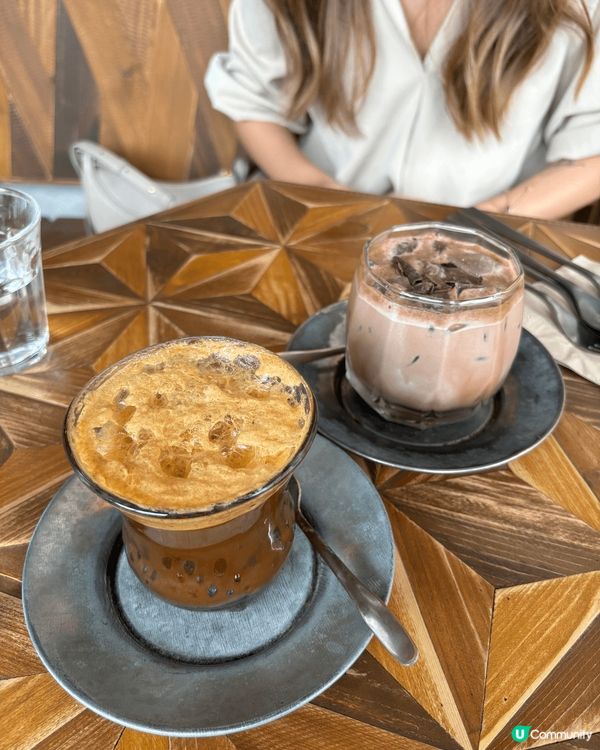 踏入社會幾年 因為工作關係 所以成日飲咖啡