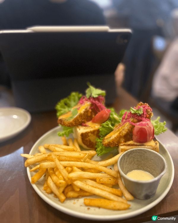 九龍城非常出名嘅Cafe (Yoi coffee & Bak...