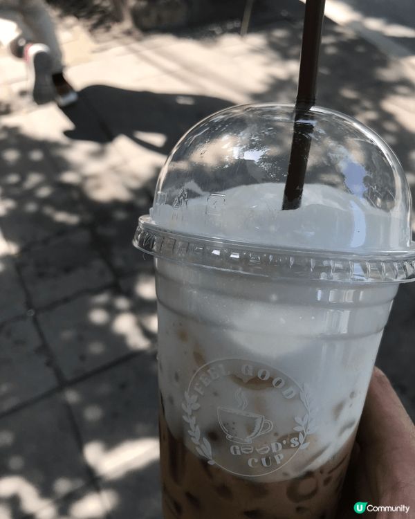 亂逛行到泰國嘅小街，發現咗一間超隱世嘅咖啡店，咖啡味濃郁超好...