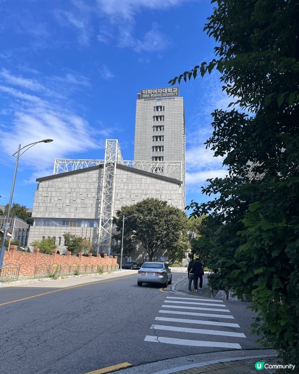 踏上韓國的土地，穿梭於首爾的小巷或是濟州島的海邊，每一家咖啡...