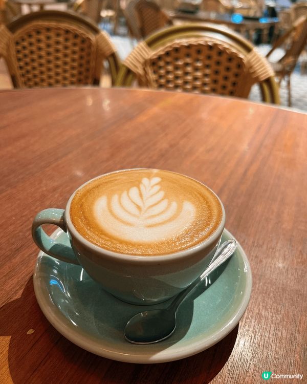 慶祝情人節打卡聖地～朋友亦好鐘意食泰野菜，於是上左呢間有得打...