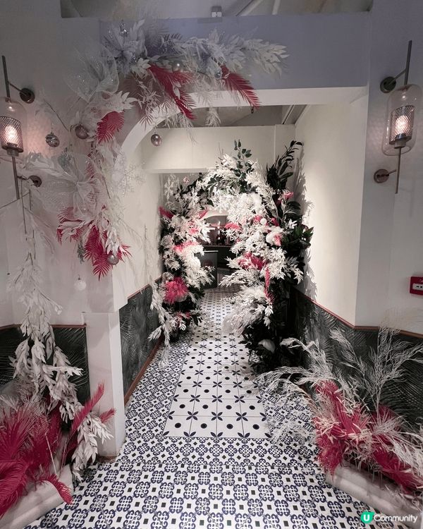 慶祝情人節打卡聖地～朋友亦好鐘意食泰野菜，於是上左呢間有得打...