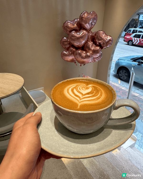 飲咖啡係每日必備嘅環節，無論情人節喺灣仔既cafe，定上星期...