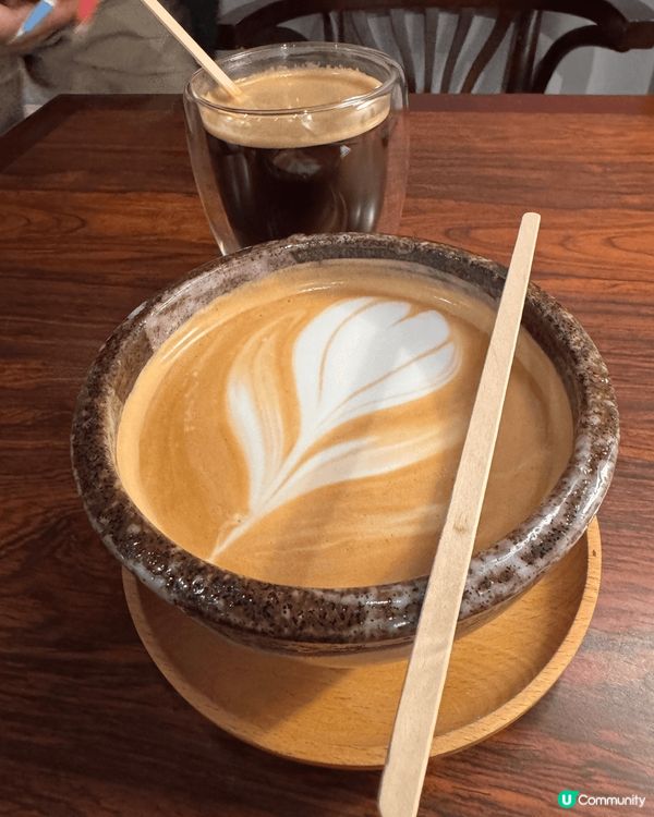 位於台北大蹈程的小巷，有一家溫馨小店叫「小樽手作咖啡」，環境...