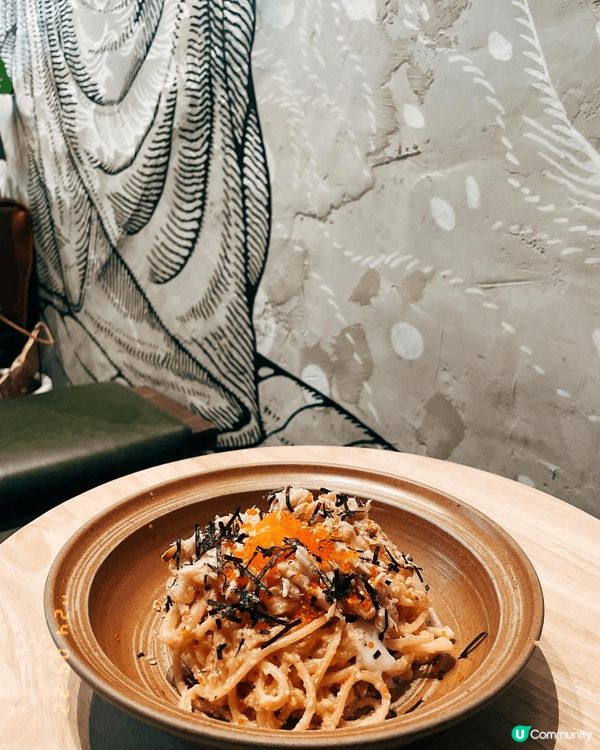 首先間鋪佈置好工業風 主食意粉性價比高 味道不錯 咖啡和蛋糕...